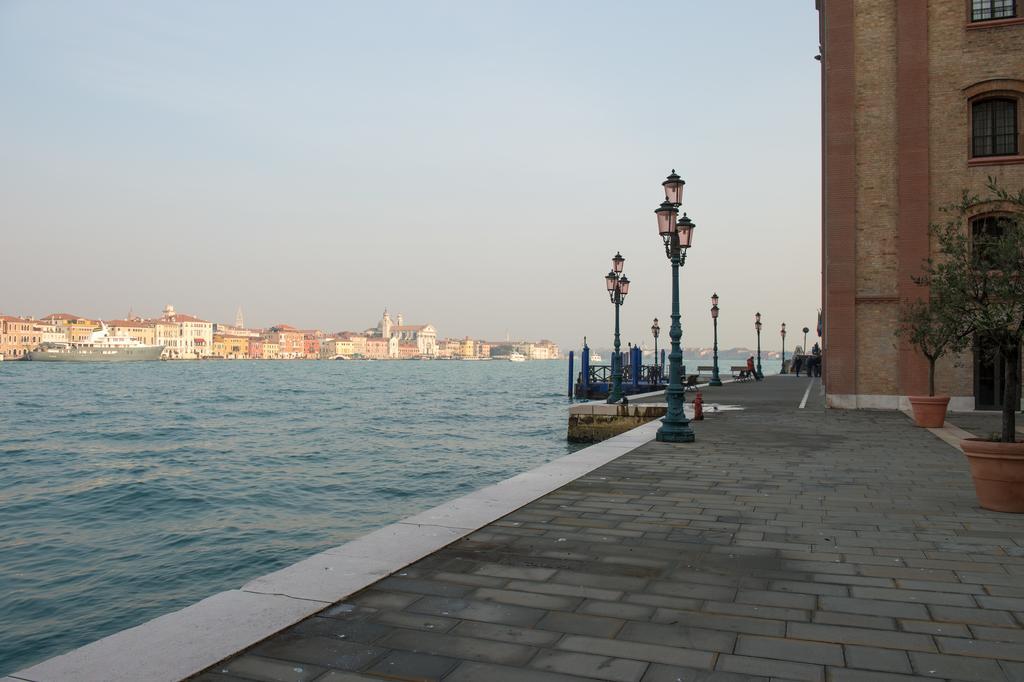 Residenza Giudecca Molino Stucky Apartment Венеция Екстериор снимка